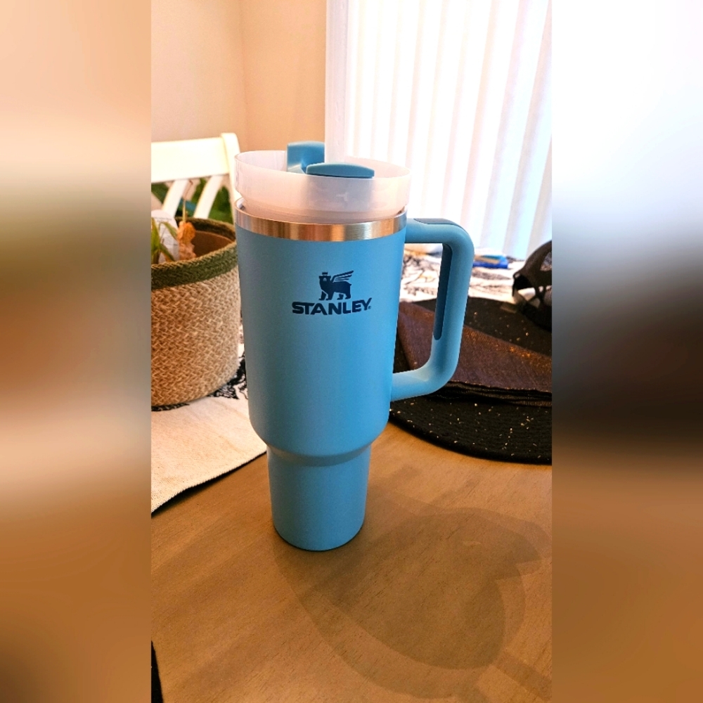 Stanley 40oz Quencher Pool Blue